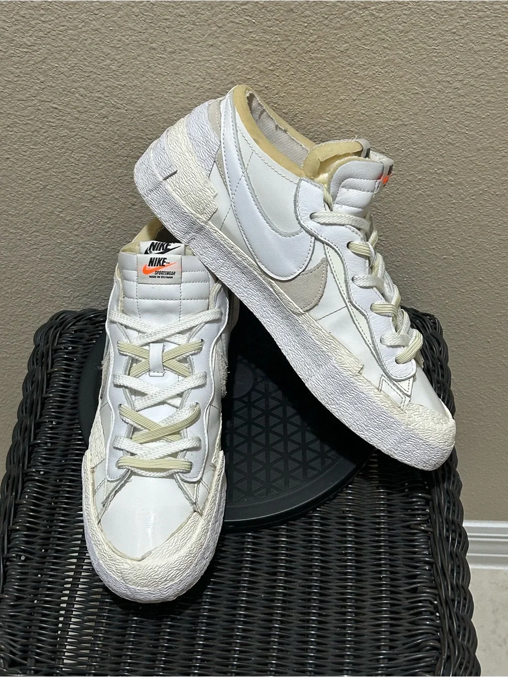 Size 11.5 Nike Blazer Low sacai White Patent Leather DM6444-100